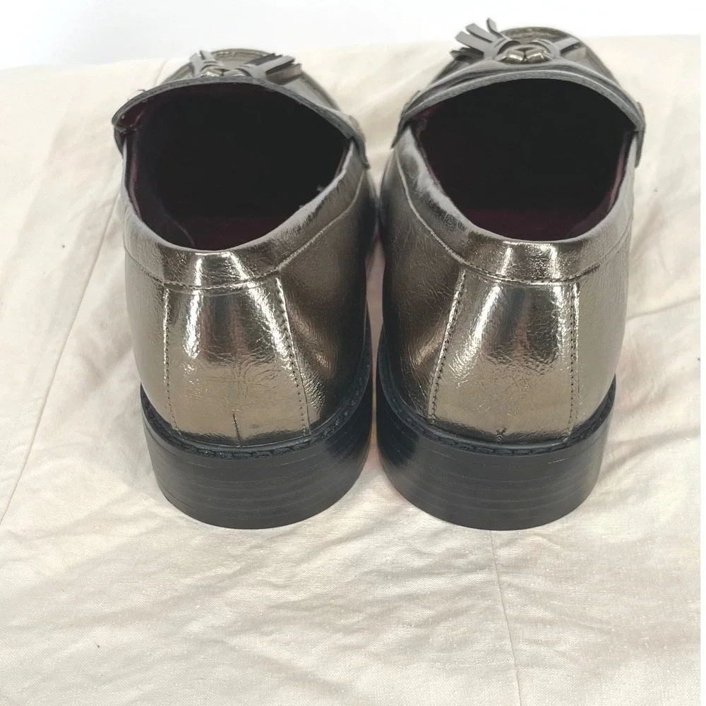 Franco Sarto Womens Shoes 9.5M Carolyn Low Pewter Metallic Tassel Loafer